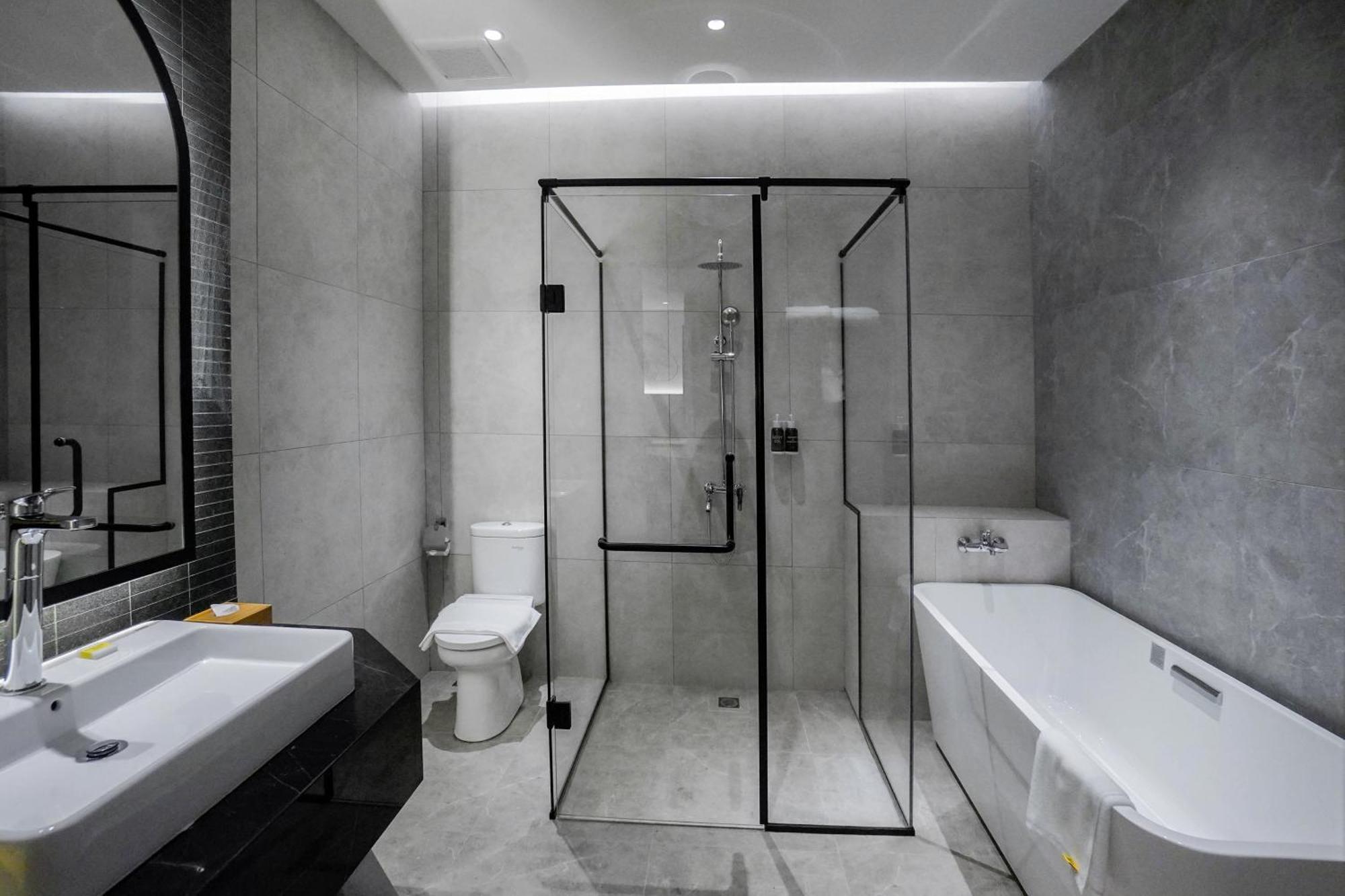 Hotel Yello Harbour Bay Nagoya